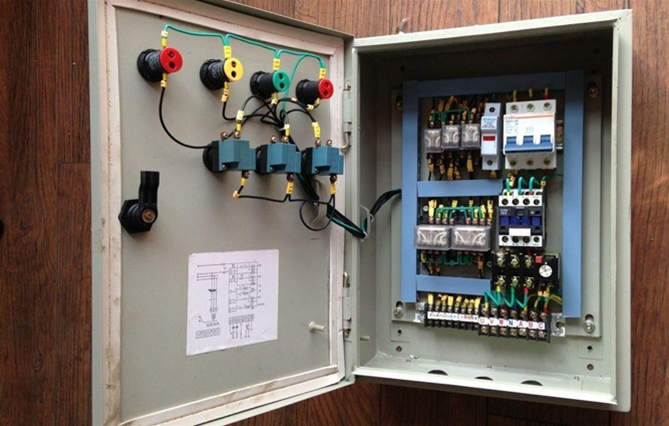 防爆控制柜安裝